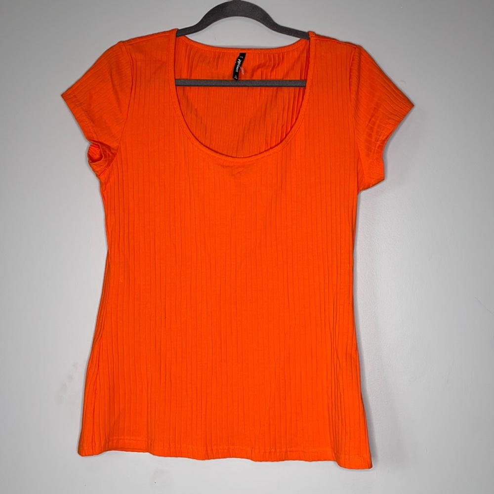 Smash! Short Sleeve Ribbed Tee Shirt